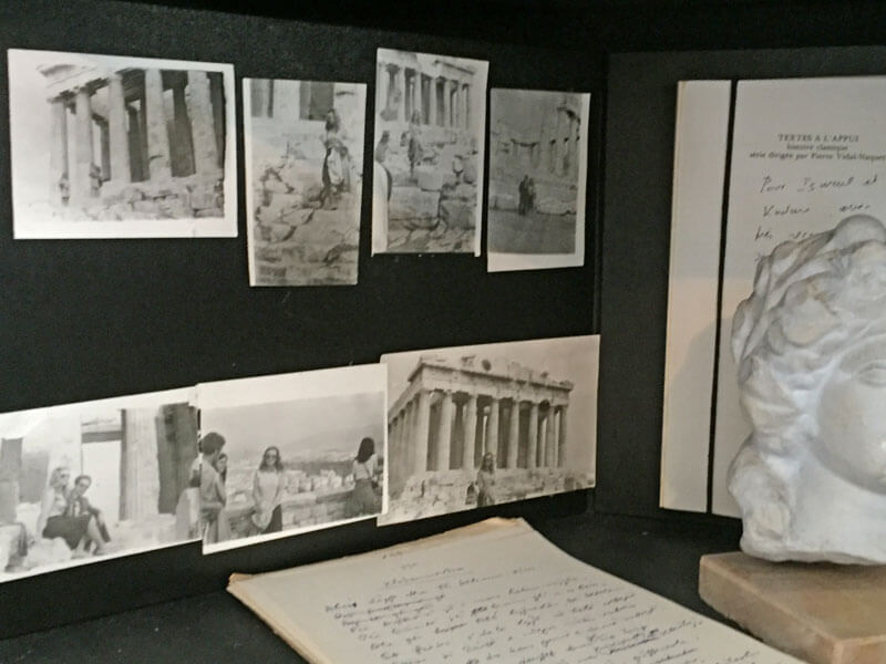 collage met foto's van Kadare e zijn gezin.