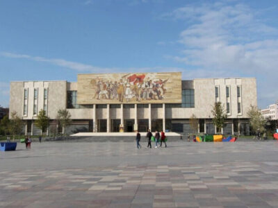 tirana-skanderbeg-plein-2-940x530