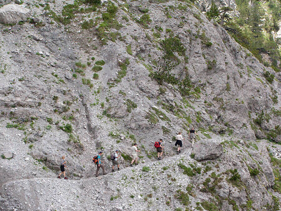 2011-Theth-Valbona-afdaling-naar-Valbona HZ