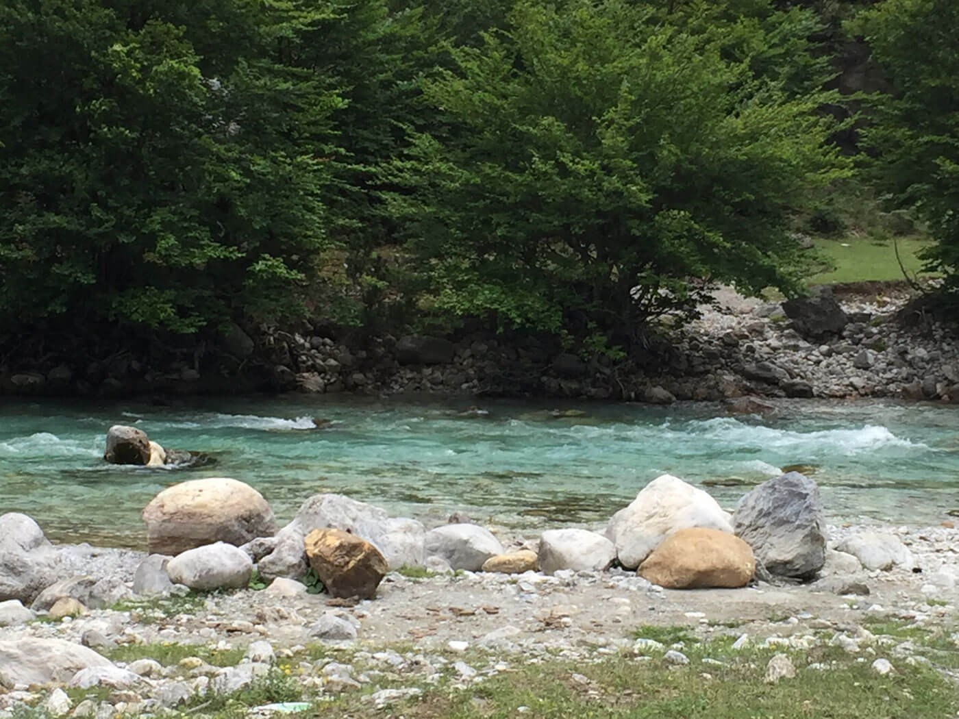 Valbona rivier Albanie