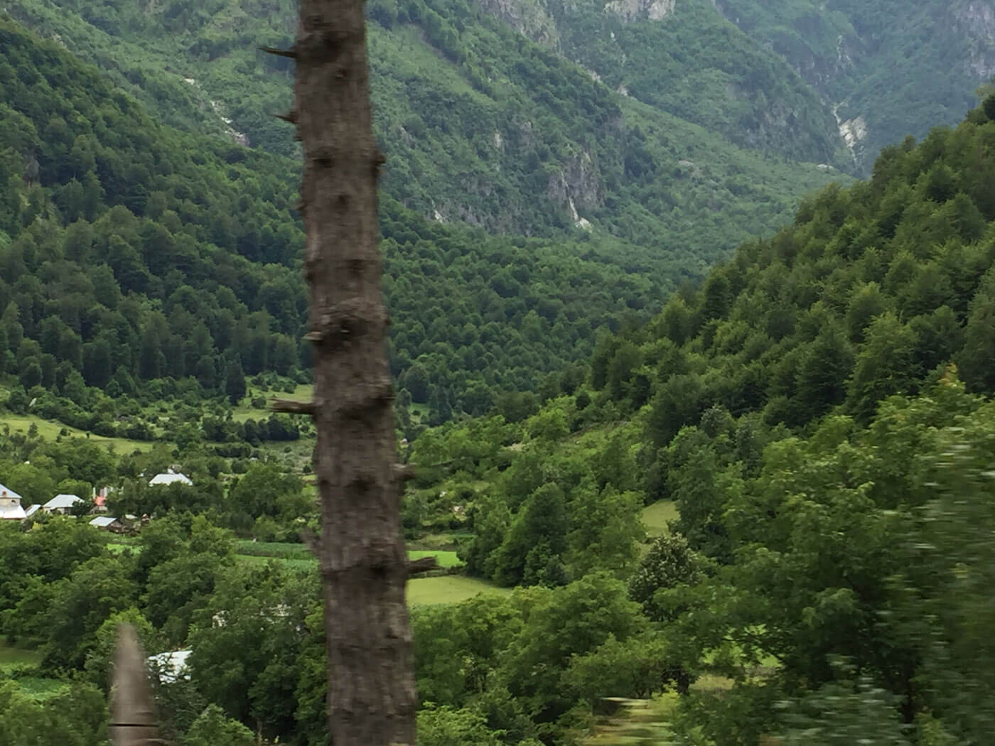 Bouwwerkzaamheden van de waterkrachtcentrale in Valbona