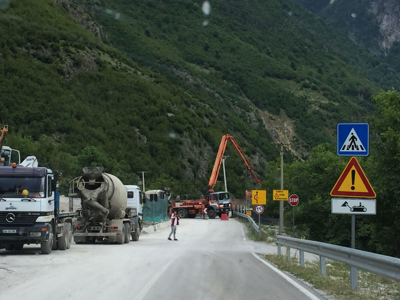 Bouwwerkzaamheden van de waterkrachtcentrale in Valbona