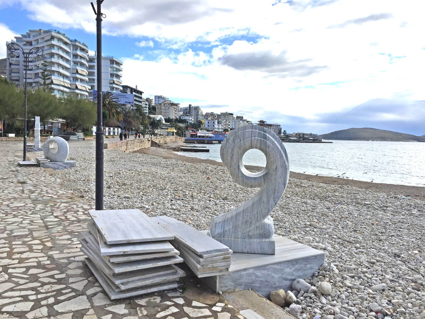 Beelden voor de nieuwe promenade in Saranda
