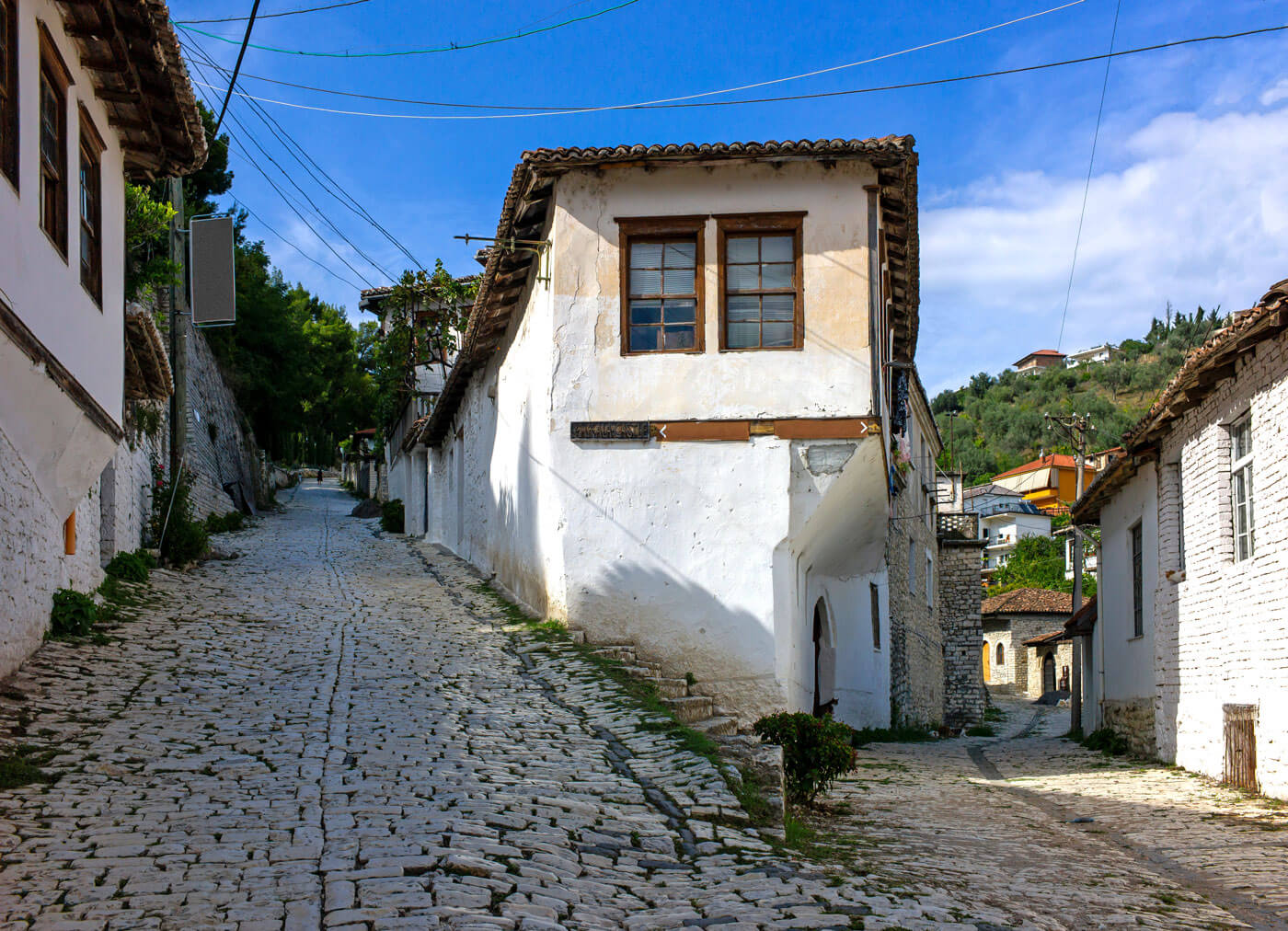 Smalle straatjes Berat, Albanië.