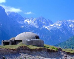 Morava gebergte met een bunker