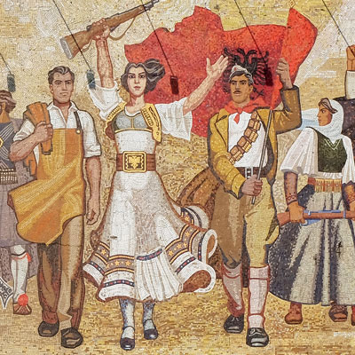 Tirana nationaal-historisch-museum-400