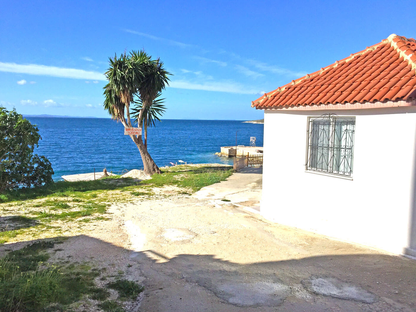 Noordelijke strand in Saranda.