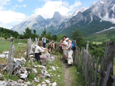 2011-Ragam.Besnik-Shuti-met-paard-en-Nederlandse-groep- 2011-Ragam.Besnik-Shuti-met-paard-en-Nederlandse-groep-