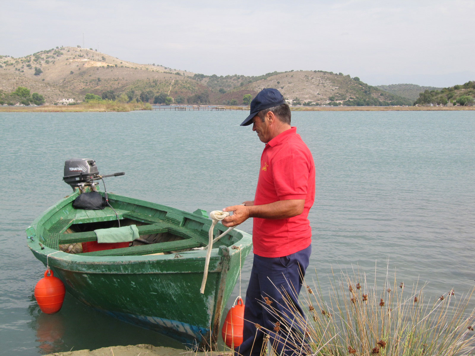 Schipper tijdens excursie vanuit Ksamil Albanie
