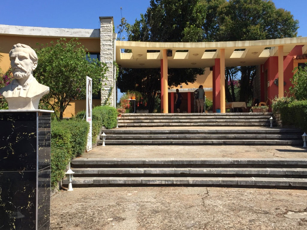 2018-Ksamil-entree-Dea-