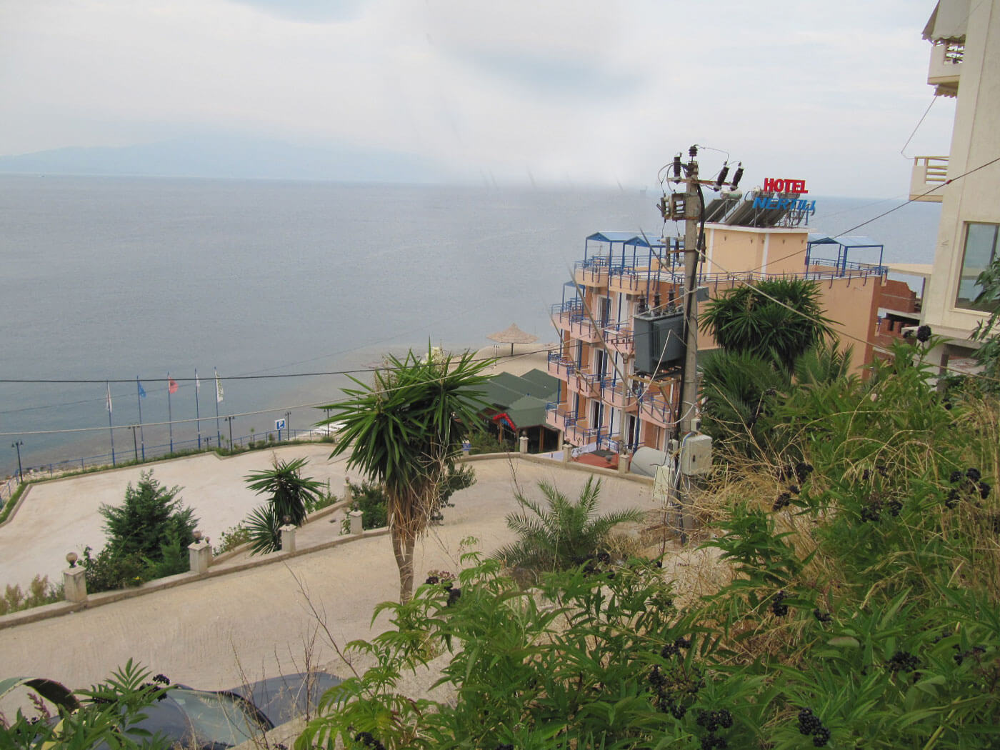 2009 Saranda. Uitzicht-vanuit Hotel Nertili. Foto: Gerda Mulder