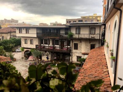 Uitzicht vanuit kamer van Hotel Tradita, Shkodra, Albanie