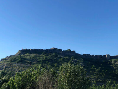 fort van Shkodra van een afstand gezien
