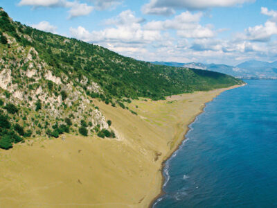 Zandduinen 'Rana e hedhun'. Foto: Alket Islami Zandduinen-rana-e-hedhun