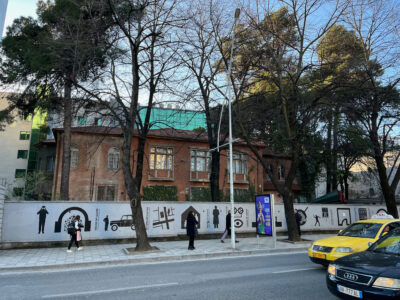 House-of-leaves-Exterieur-2 House-of-leaves-Exterieur-2