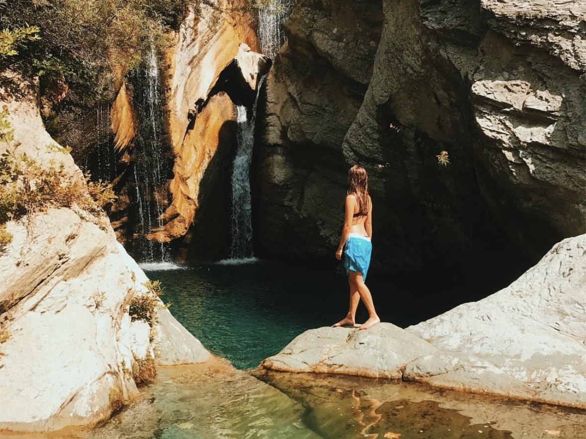 De waterval van Bogovë, Albanië © Janneke van der Linden