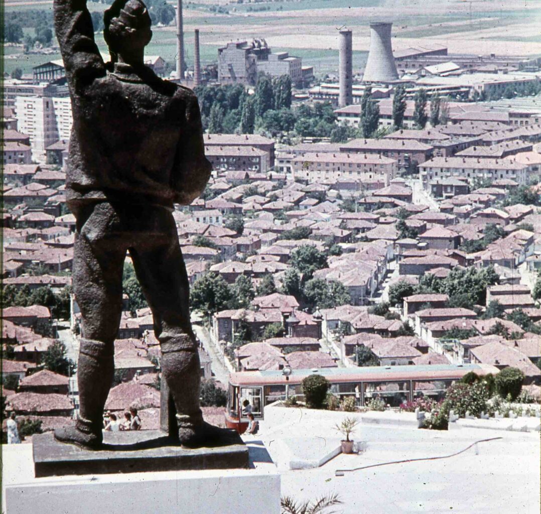 Gerda Mulder - Korçë - 1981 Martyrs' Cemetery