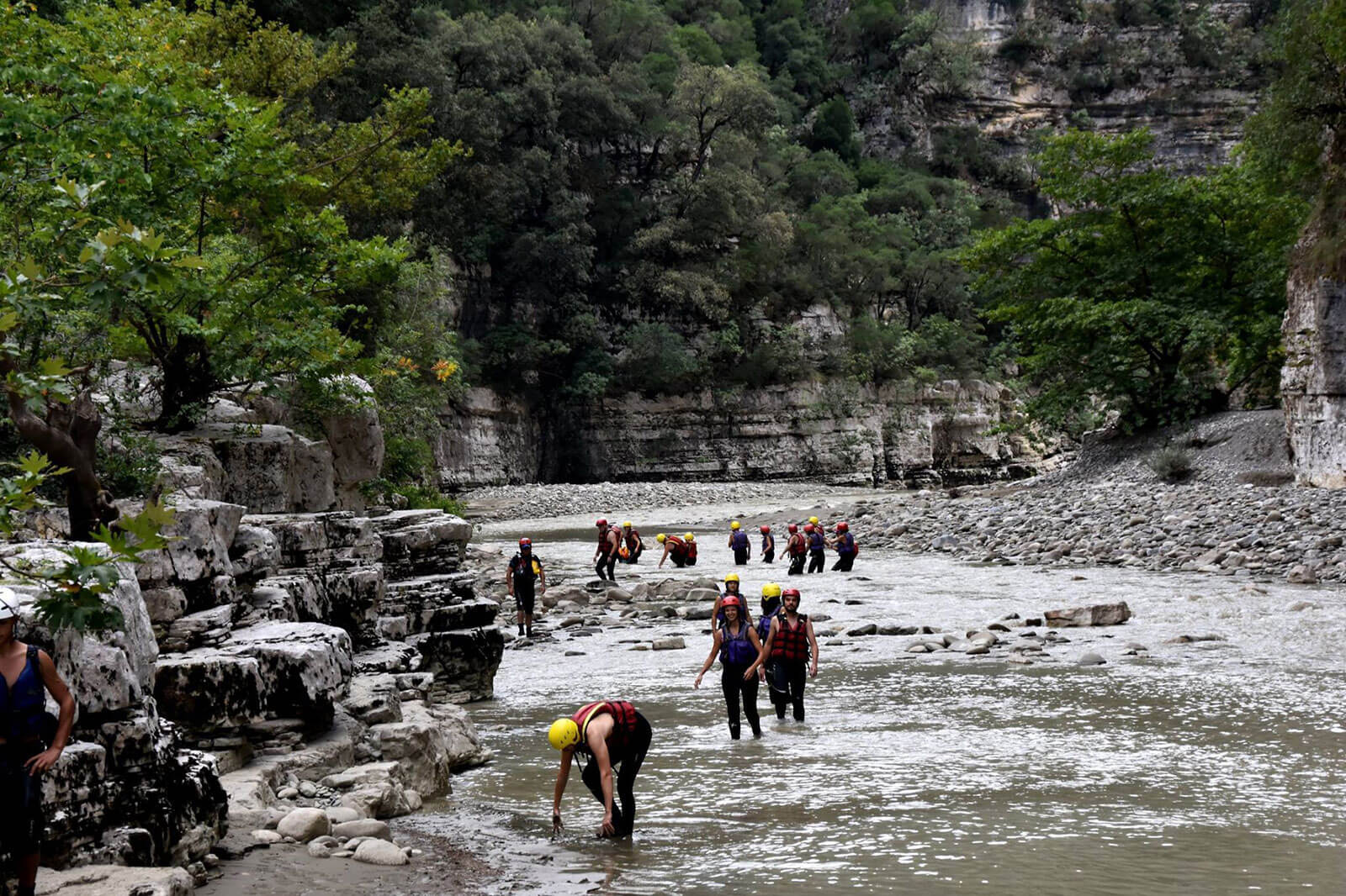 RiverHiking-Osumi-Canyon