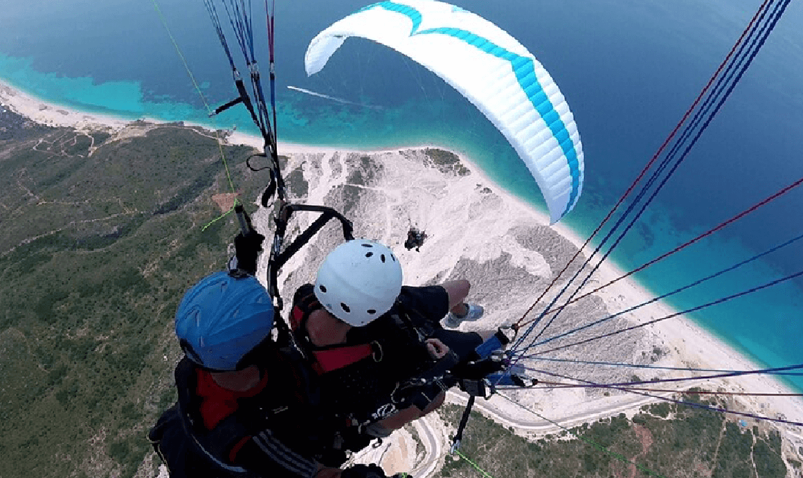 Paragliding Llogara