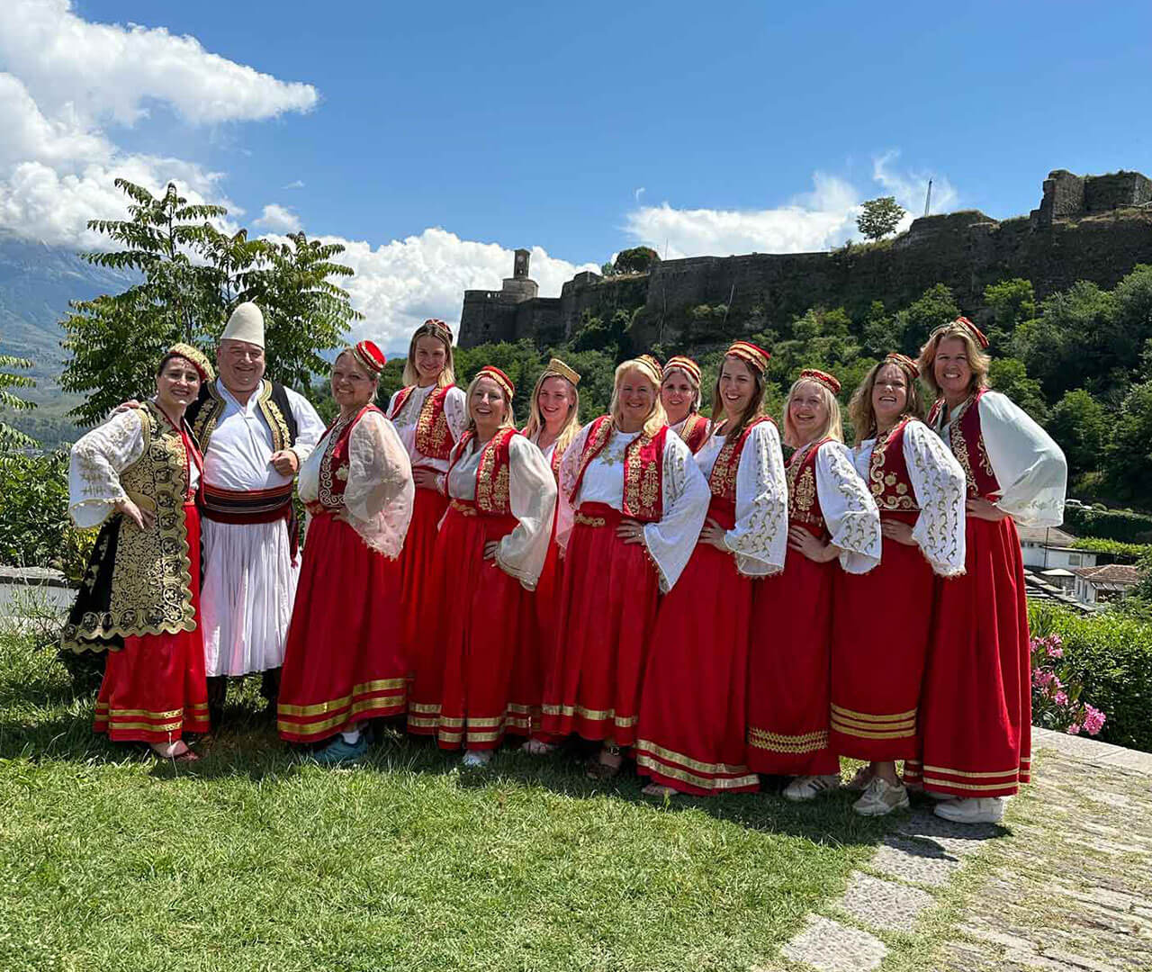 Albanese-kostuum-gjirokater