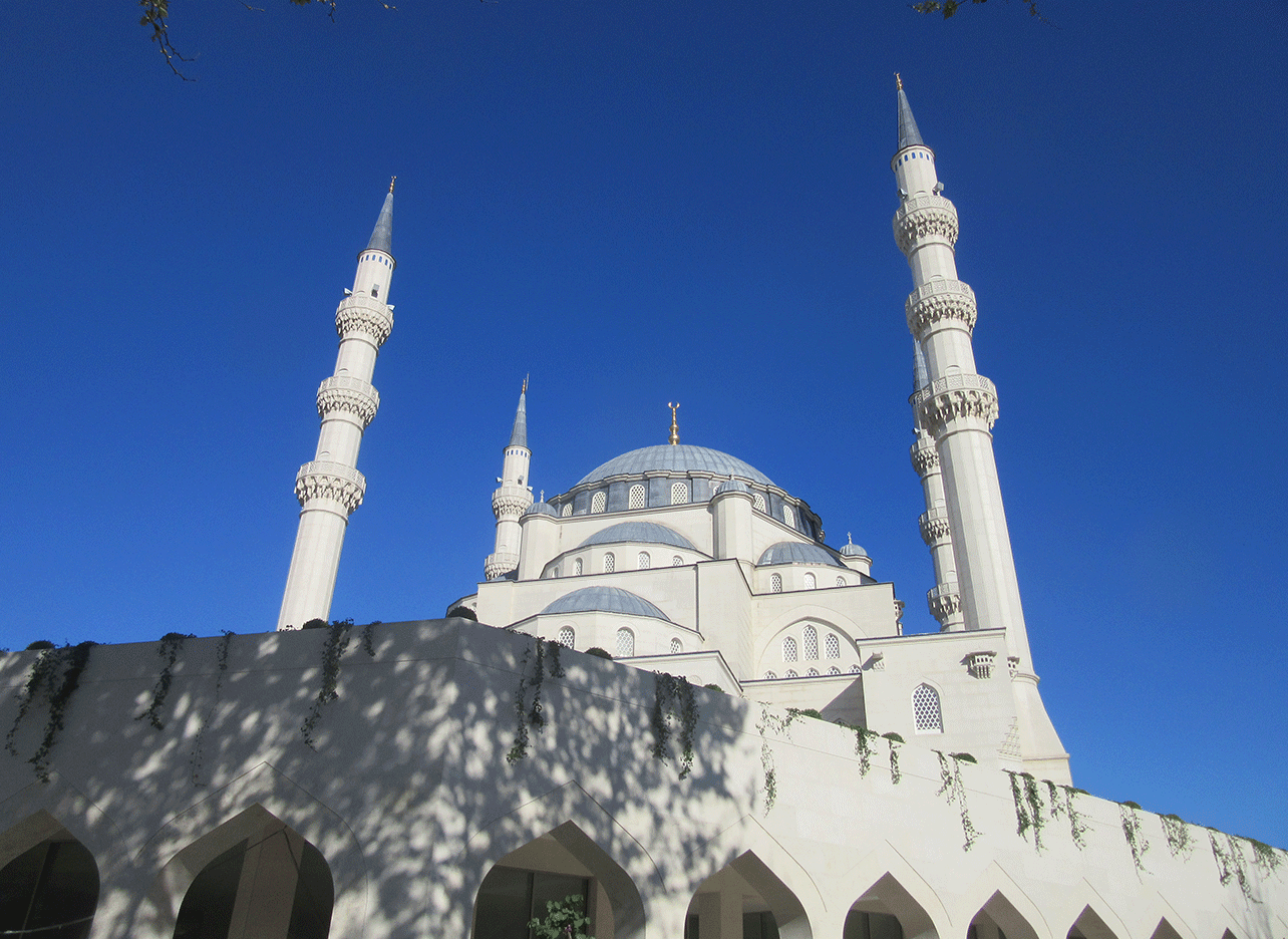 Witte moskee Tirana