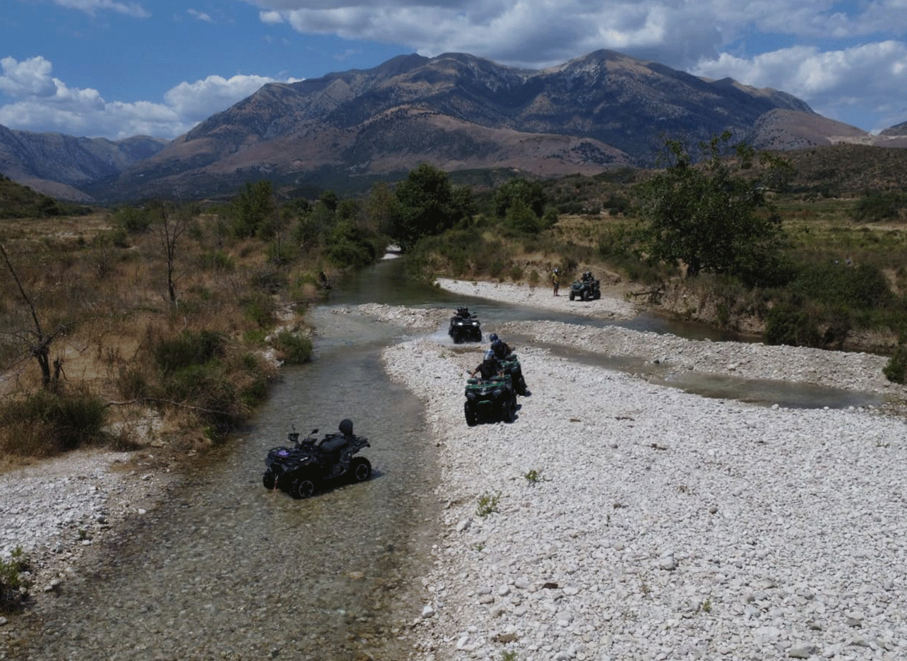 Quadtour door de rivierbedding in de ongerepte natuur