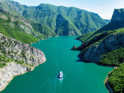 Komani-meer-albanie